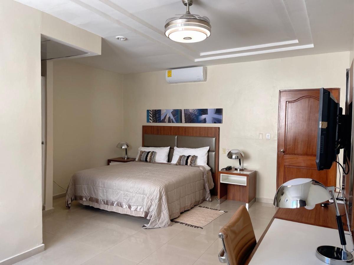 Hotel Libertad At Historic Main Street Santo Domingo Exteriér fotografie