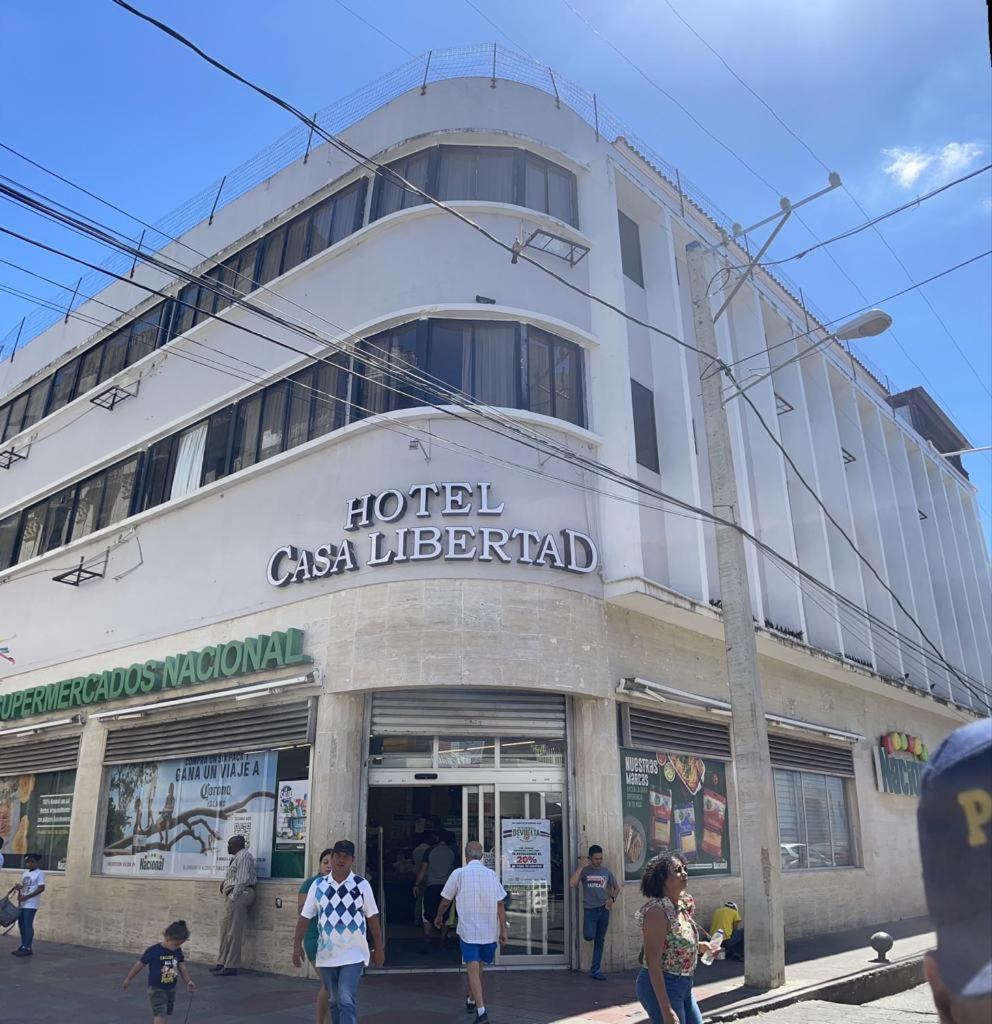 Hotel Libertad At Historic Main Street Santo Domingo Exteriér fotografie